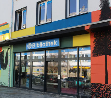 Außenansicht der Bibliothek Neustadt